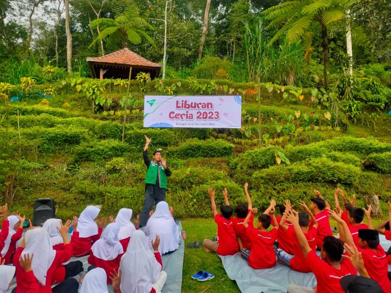 Liburan Seru, DSM Adakan Camping bersama Anak Yatim Dhuafa