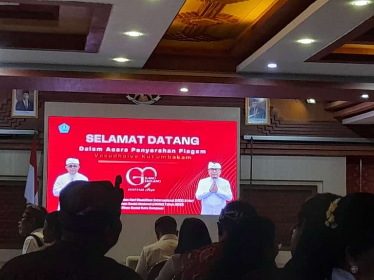 Pemerintah Kota Denpasar Beri Penghargaan Vasudhaiva Kutumbakam Ke DSM