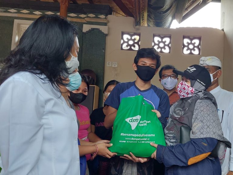Penyaluran Bantuan Asa Anak Indonesia Bersama Mentri PPPA
