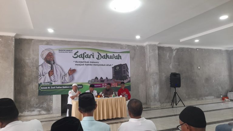 Ustadz Fadlan, Dai Asal Papua: “Dakwah Tanpa Kebencian”